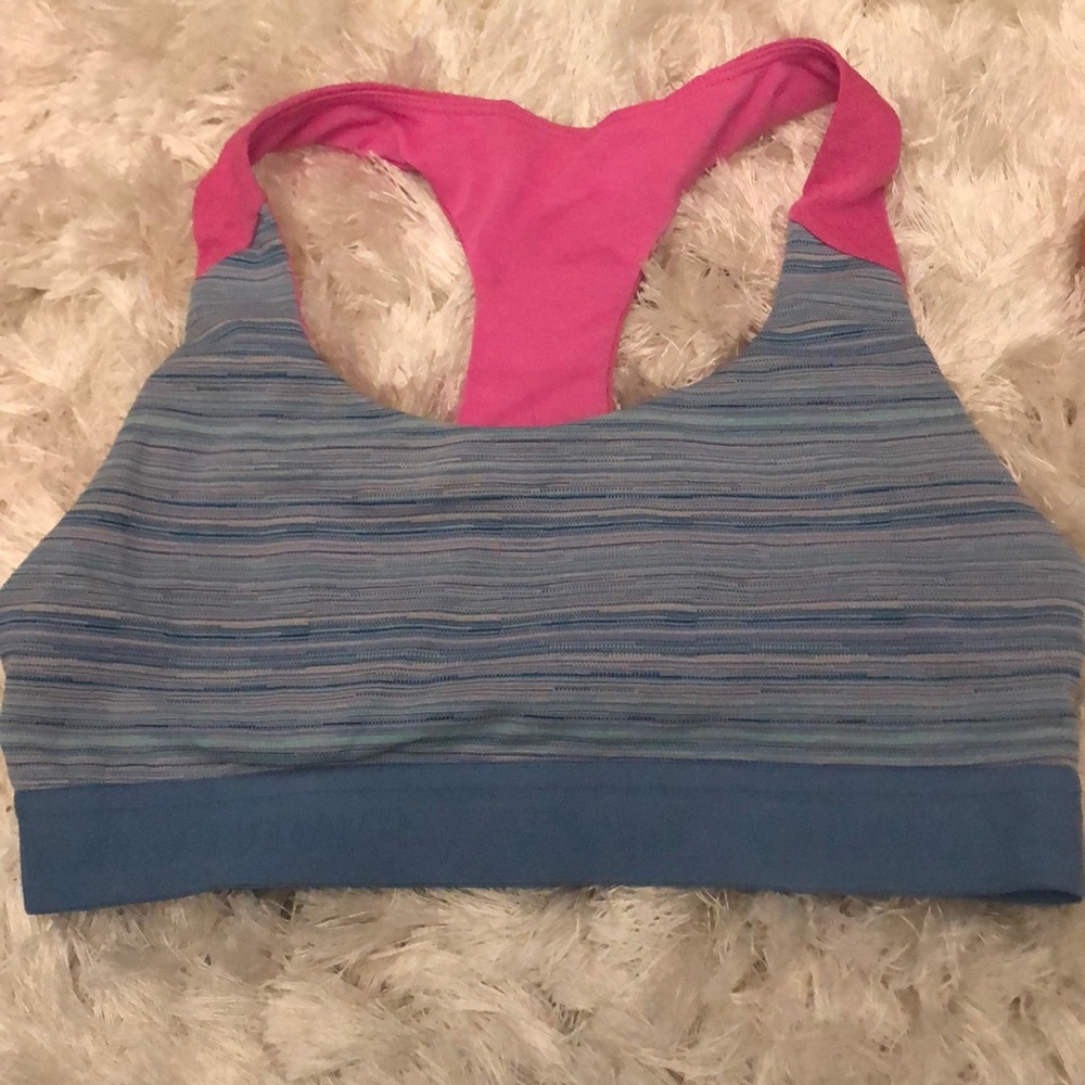 SIZE 12 LULULEMON girlSPORTBRA fits women’s size 2